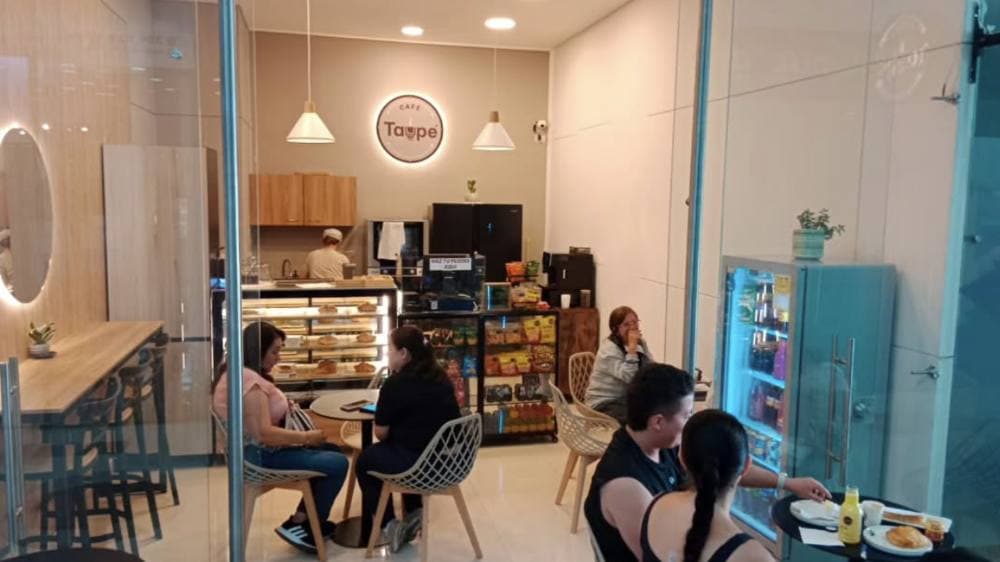 Café Taupe 2